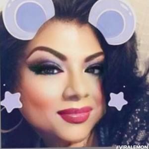 Meet your Posher, Laurie